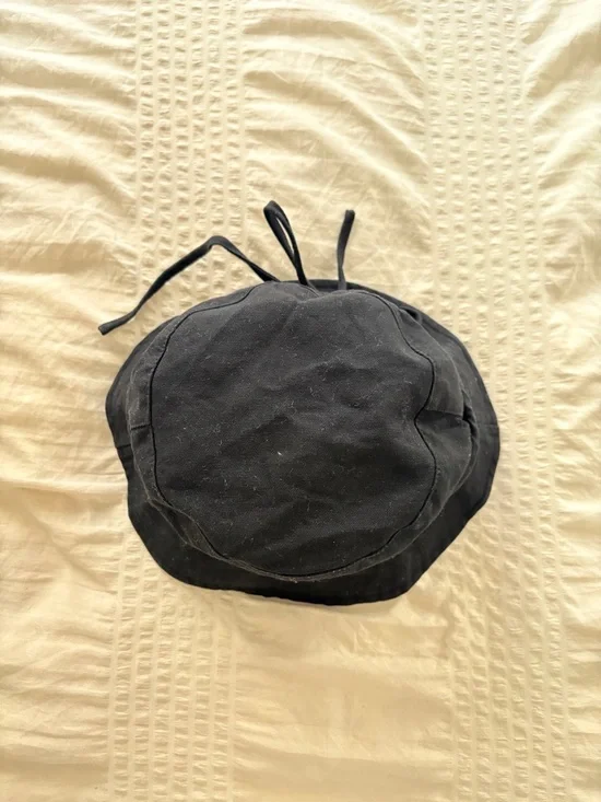 Jacquemus Le Bob Gadjo Black Bucket Hat - Picture 6 of 6